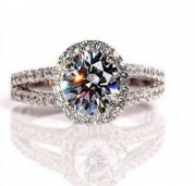 2.00 Carat VVS1 Round Diamond Engagement Ring (4.5)